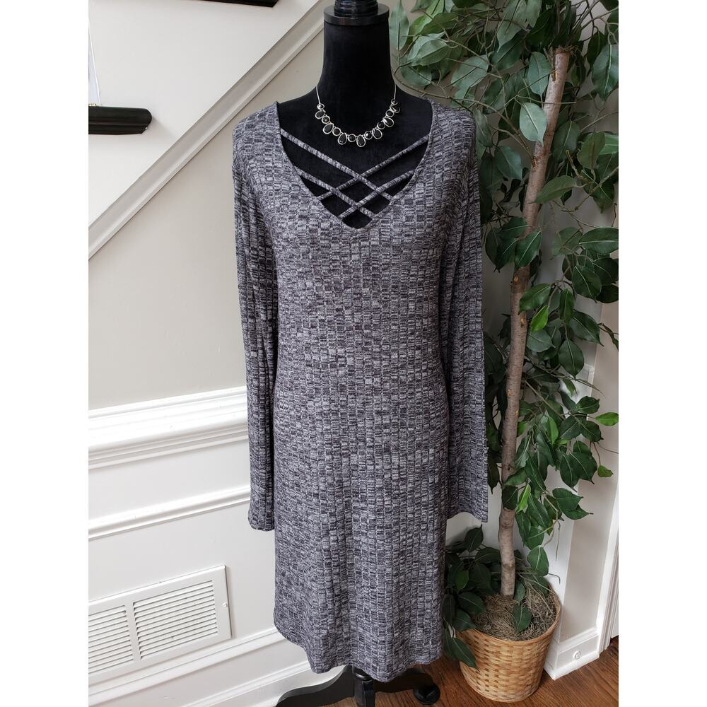 Maurices‎ A-Line Dress Womens Size 3X Gray Knit Stretch Rayon Strappy V-Neck